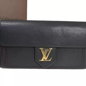 LOUIS VUITTON LV Logo Lockme Long Bifold Wallet